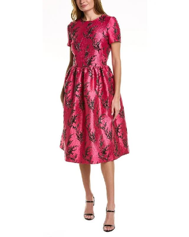 Chic Casual Wardrobe Essentials Oscar de la Renta Fruit Buds Matelesse Silk-Blend Dress