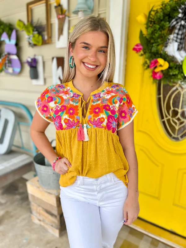 Women's Date Night Outfit Mustard Floral Top