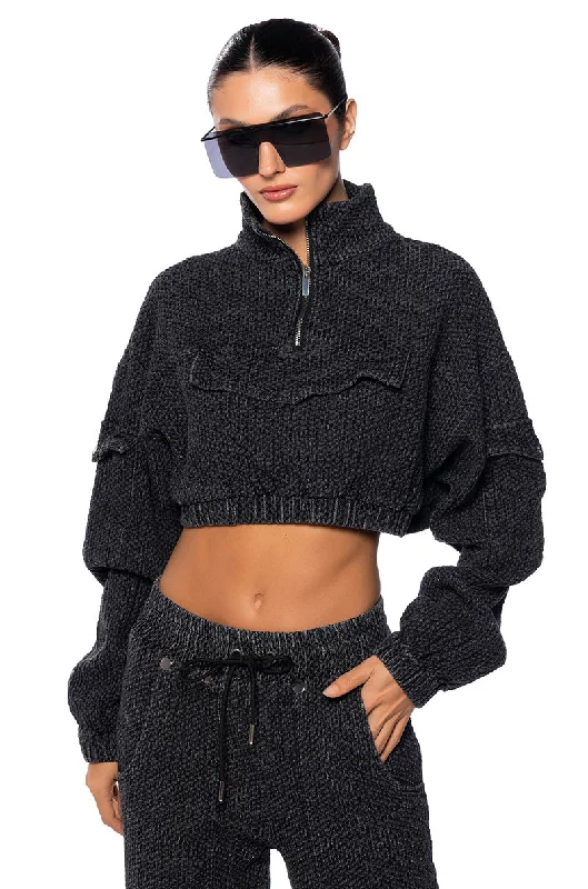 Versatile Outfits MONTE COZY KNIT POCKET DETAIL HALF ZIP CROP SWEATSHIRT