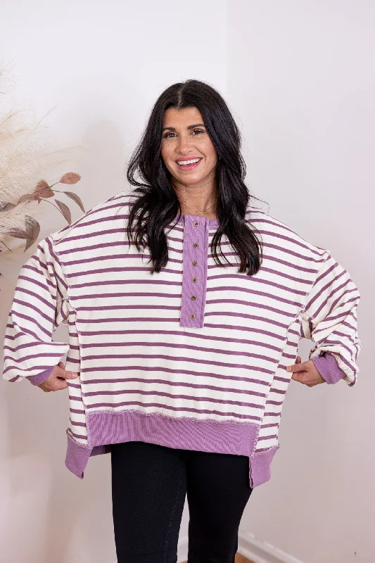 Women's Resort Garments Modern Lilac Striped Pullover